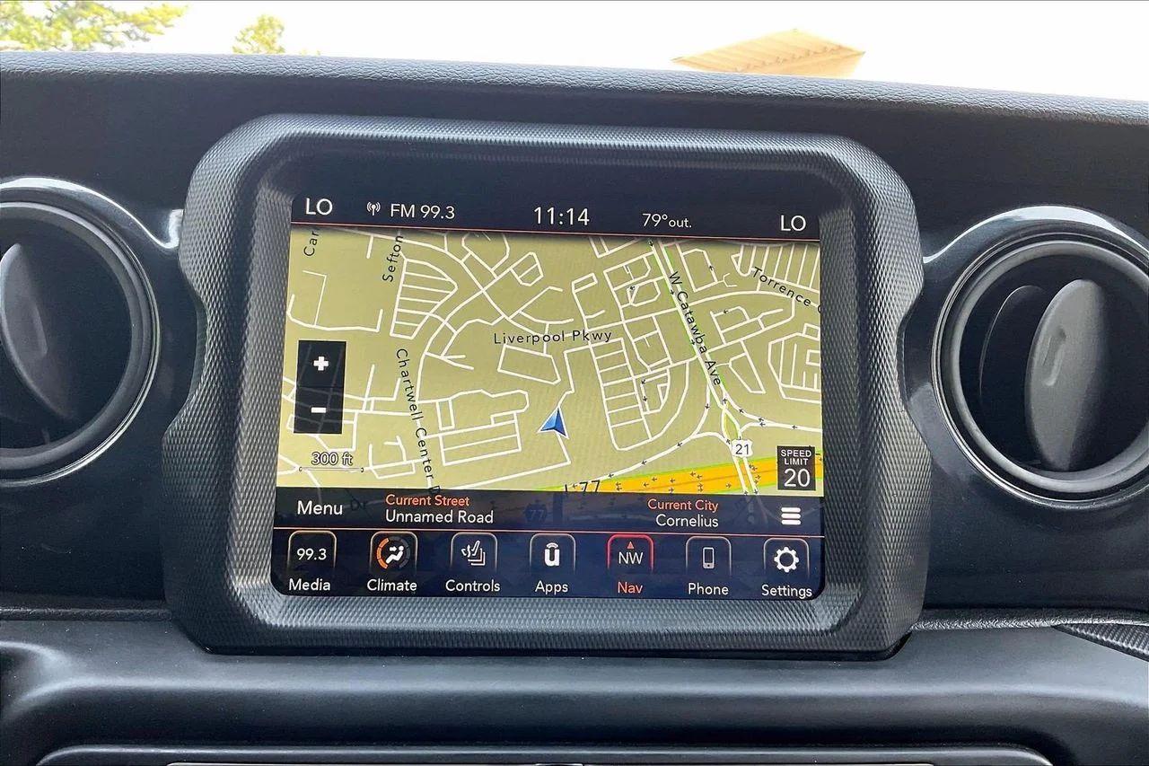 Used 2023 White Jeep Sport image 13