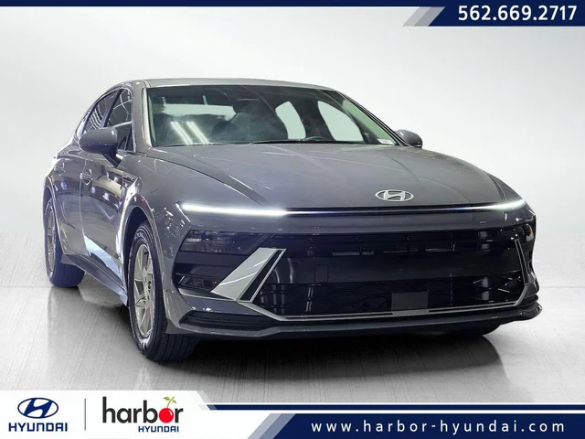2026 Hyundai Sonata SE's photo