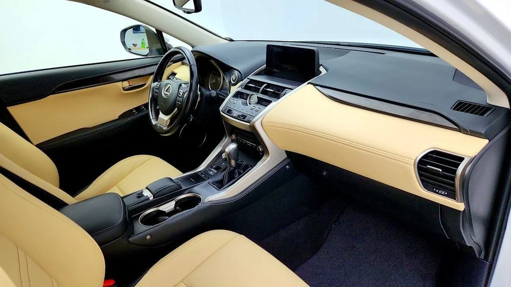 Used 2020 Eminent White Pearl Lexus NX 300 FWD image 23