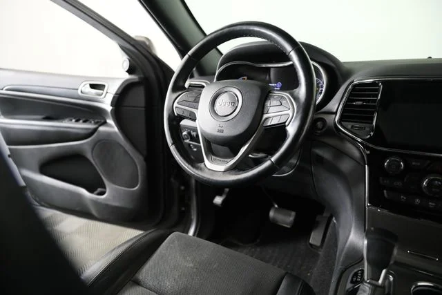 Used 2020 Gray Jeep Altitude image 21