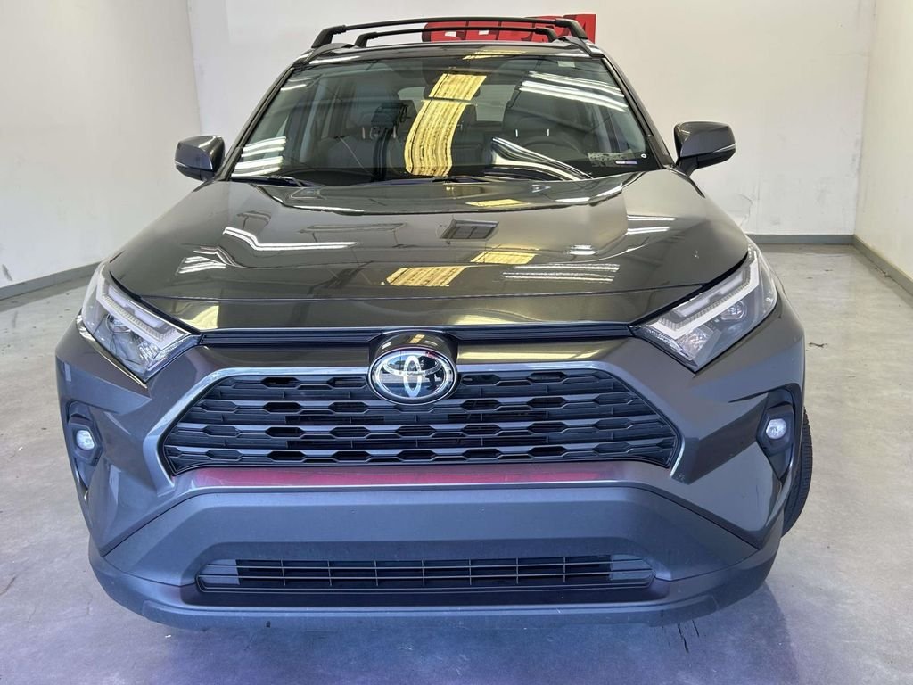 Used 2025 Gray Toyota XLE Premium image 8