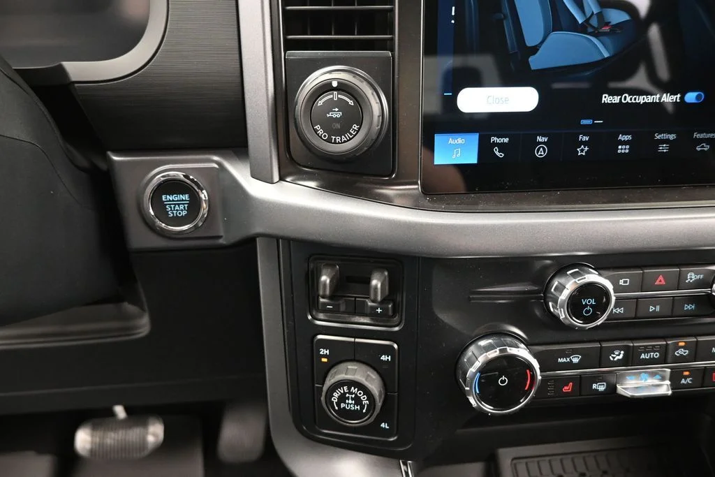 New 2026 Avalanche Ford XLT image 18