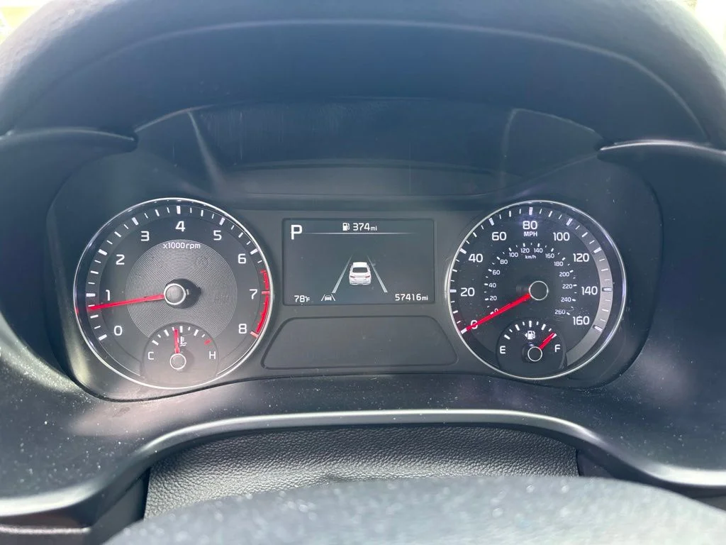 Used 2024 Gravity Gray Kia LXS image 9