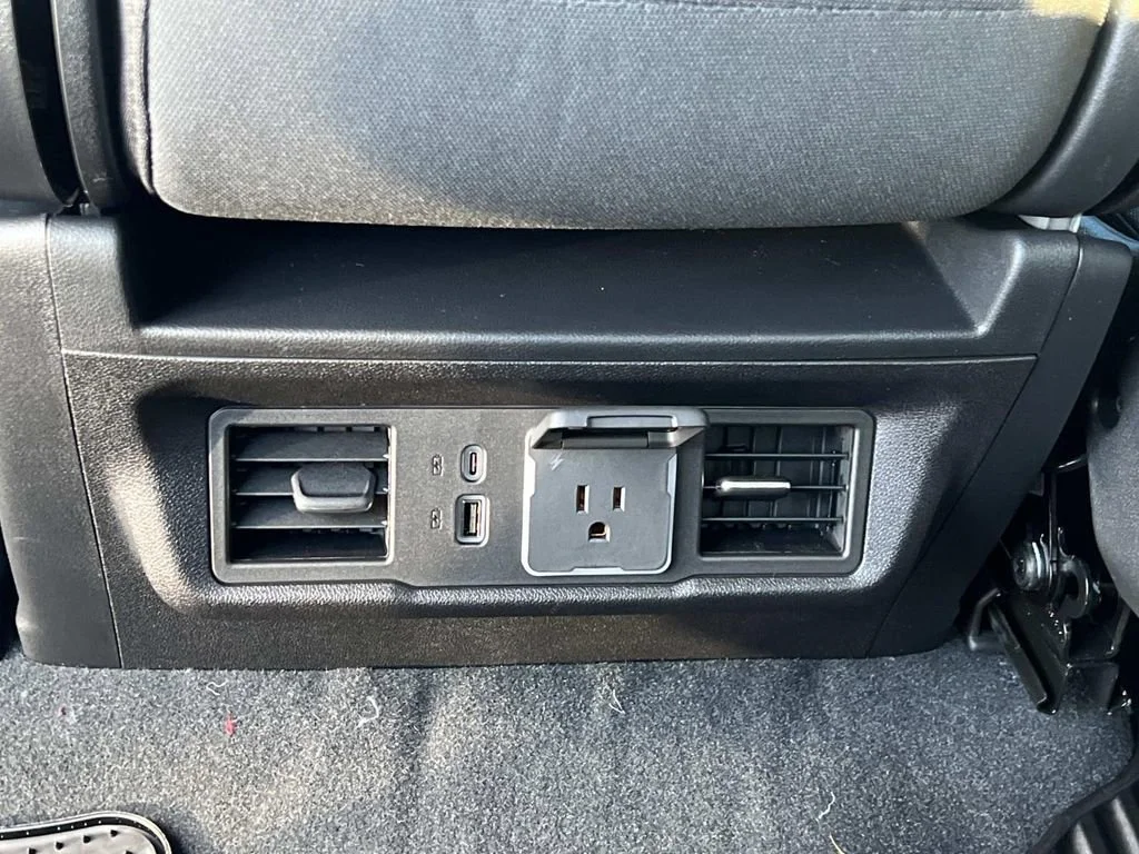 2026 Chevrolet Silverado 1500 LT - Photo 10