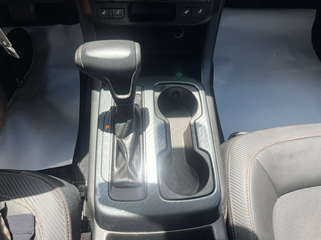 Used 2021 Onyx Black GMC 4WD AT4 w/Cloth image 13