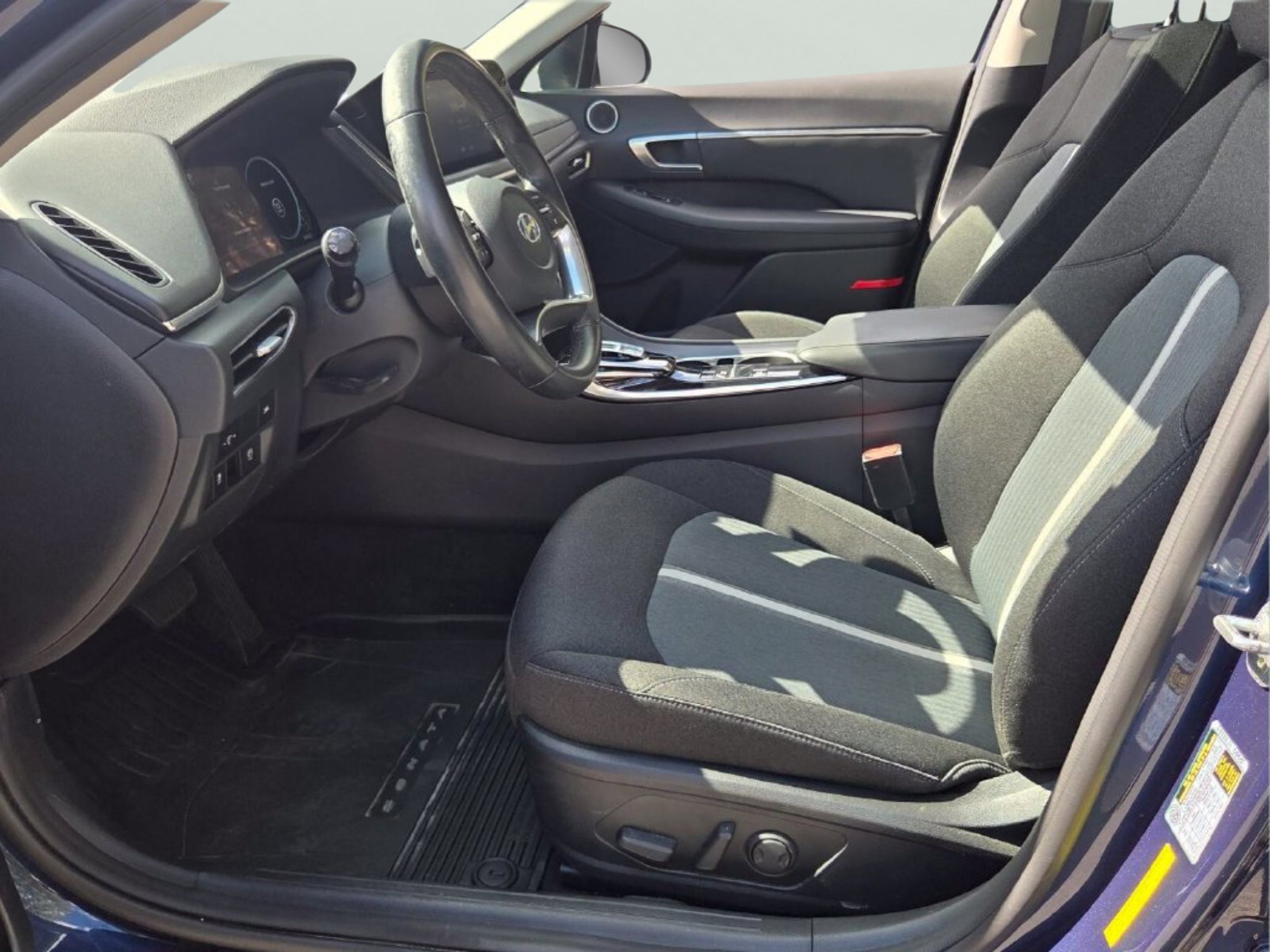 Used 2021 Stormy Sea Hyundai SEL image 9