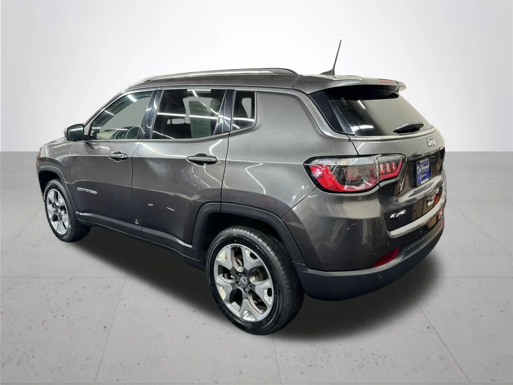 Used 2021 Gray Jeep Limited image 4