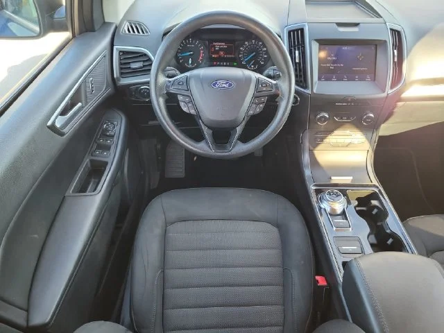 2020 Ford Edge SE - Photo 9