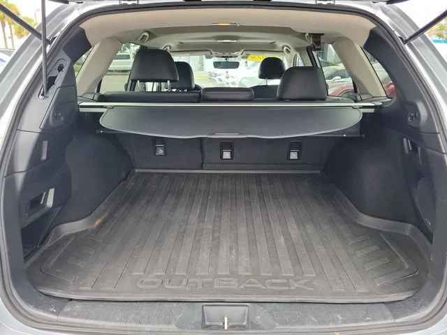 2019 Subaru Outback Limited - Photo 17