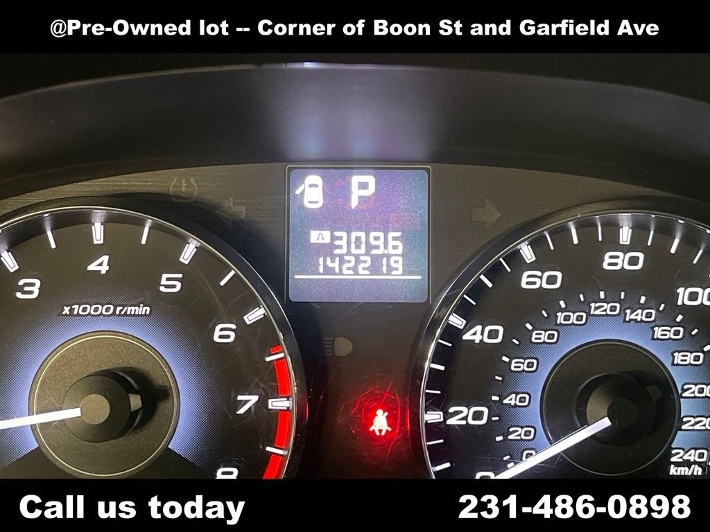 Used 2012  Subaru 2.5i Premium image 21