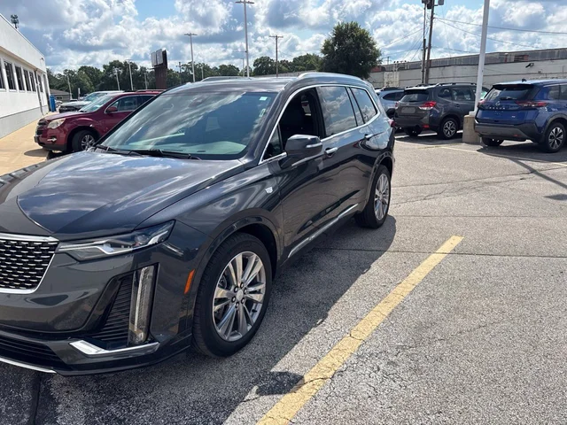 2023 Cadillac XT6 Premium Luxury
