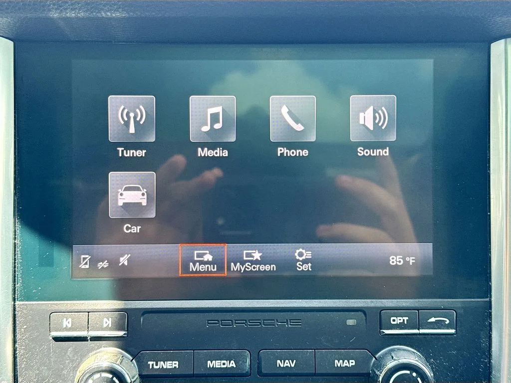 Used 2018  Porsche  image 15