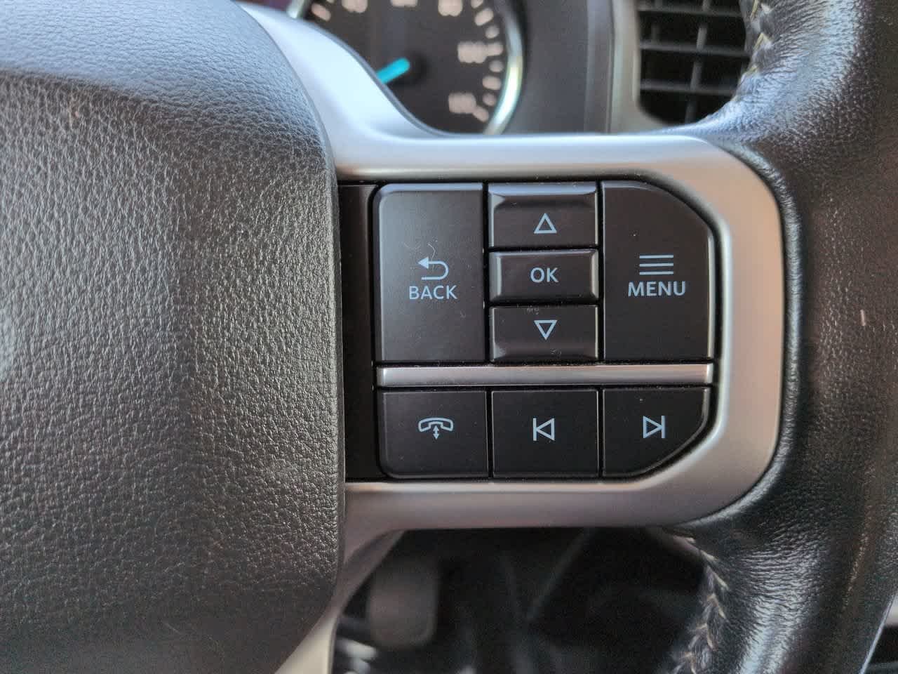 Used 2024 Agate Black Metallic Ford XLT image 26