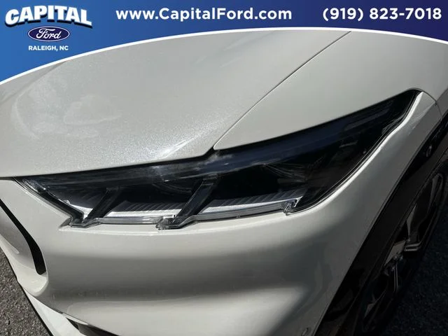 Used 2023 White Ford Premium image 11