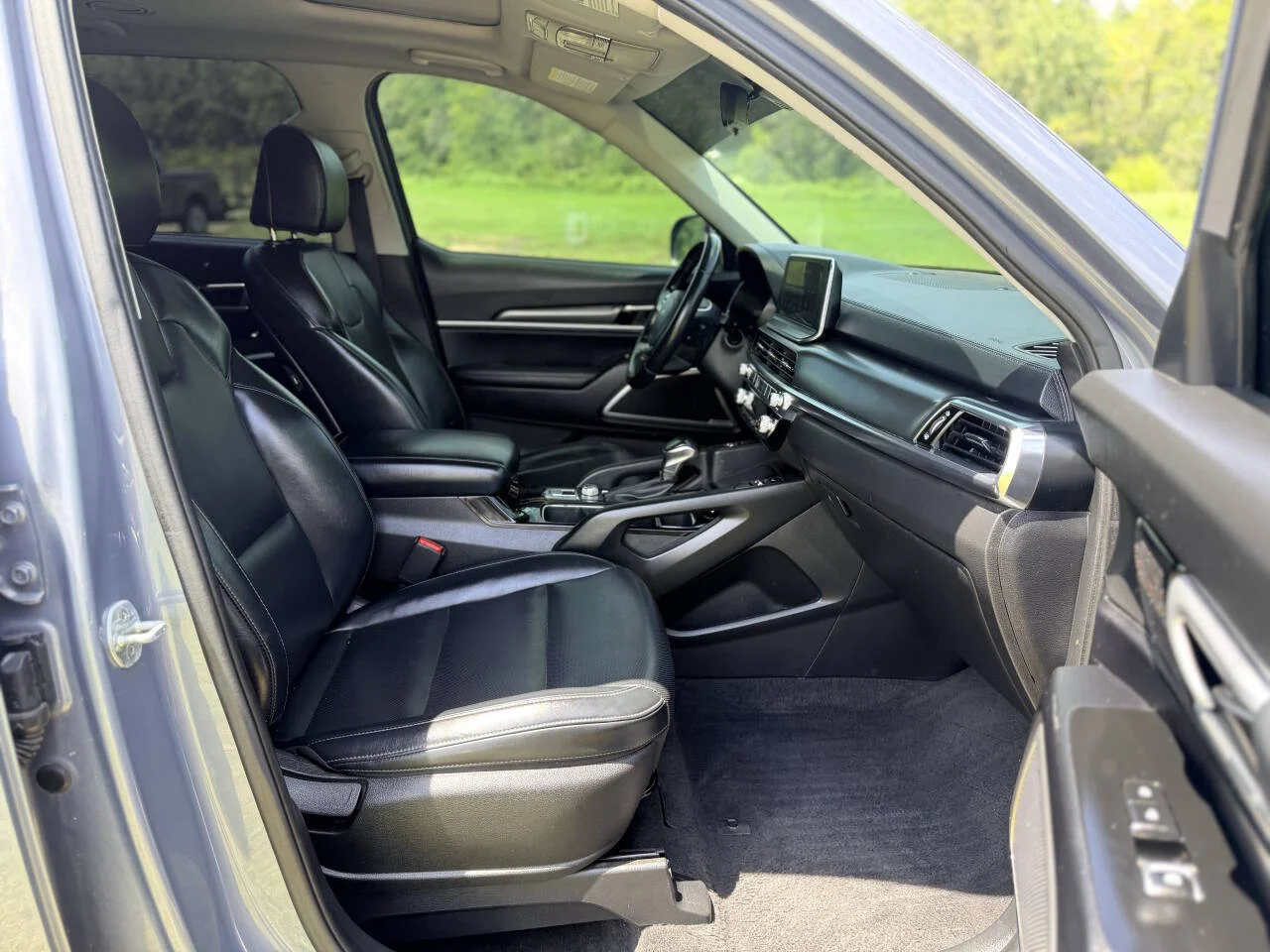 Used 2022 Gray Kia S 4dr SUV image 17