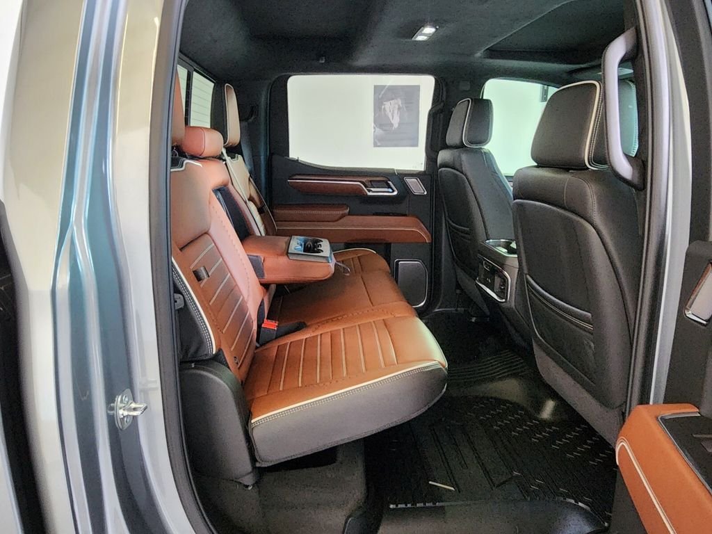 Used 2025 Silver GMC Denali Ultimate image 19