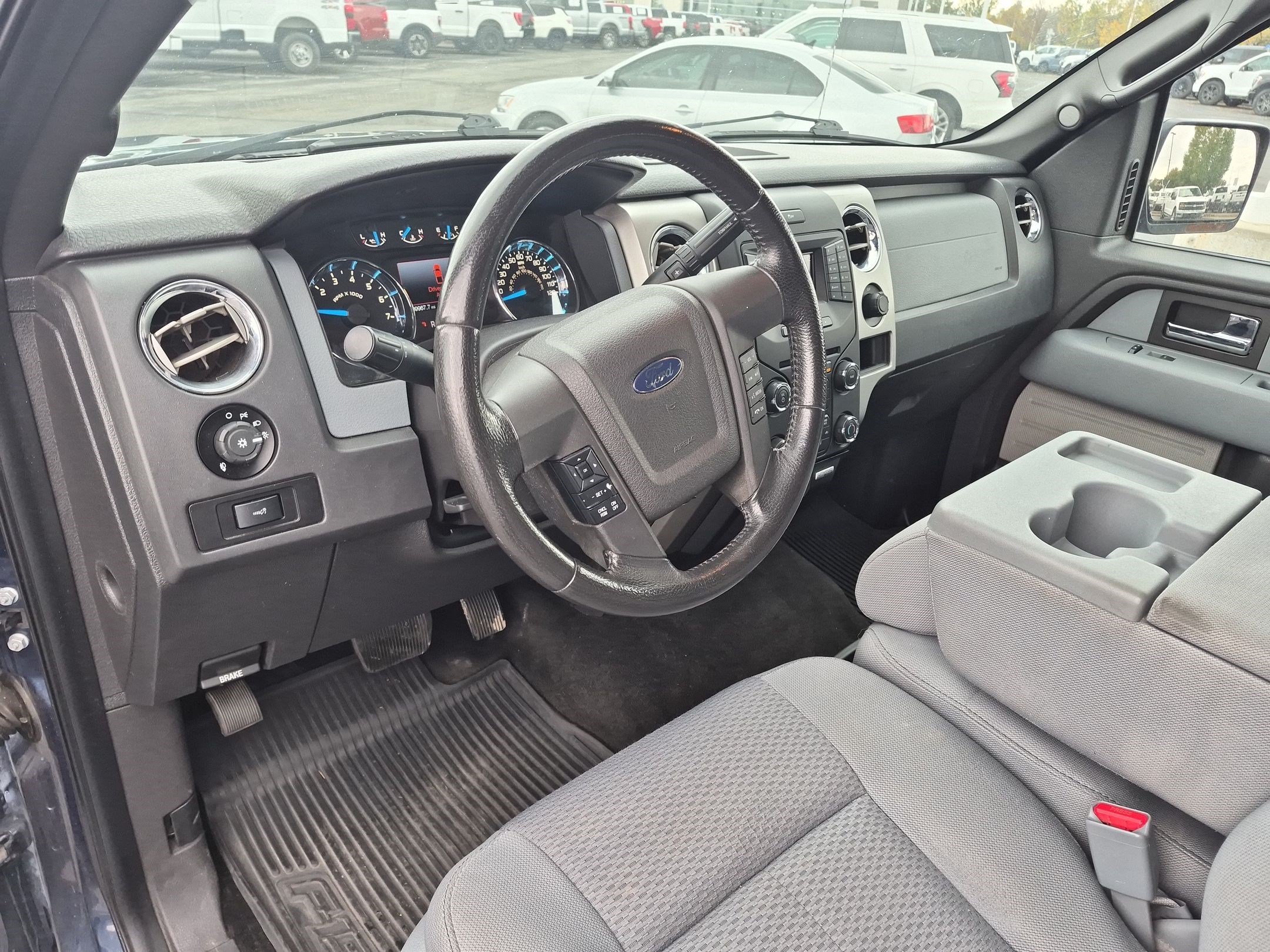 Used 2013 Blue Ford XLT image 14