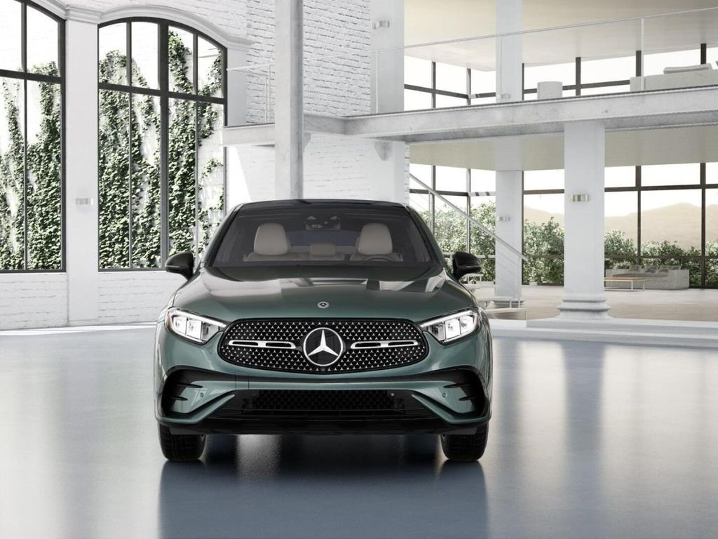 New 2027 Verde Silver Metallic Mercedes-Benz GLC 300 image 7