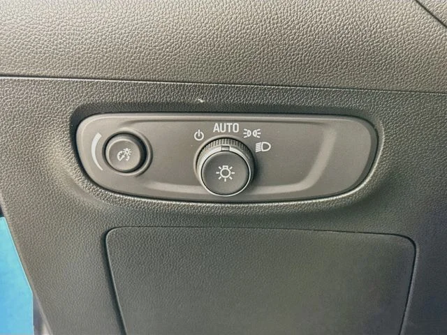 Used 2025 Blue Buick Sport Touring image 11
