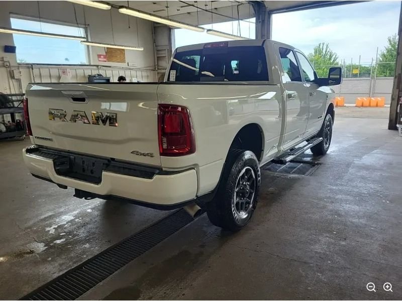 Used 2025 Bright White Clearcoat Ram Laramie image 4