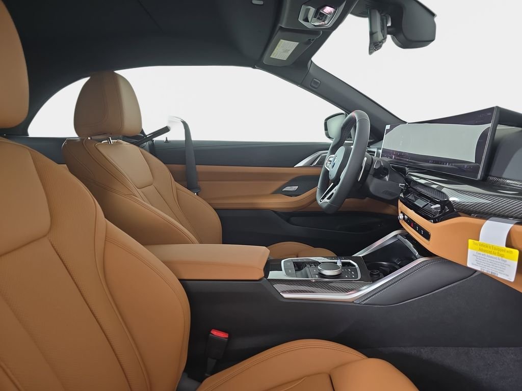New 2027 Mineral White Metallic BMW M440i xDrive image 9