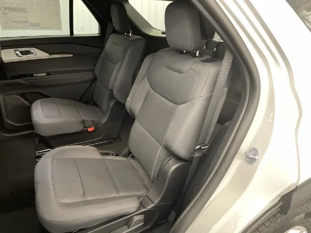New 2027 Avalanche Gray Ford Active image 22