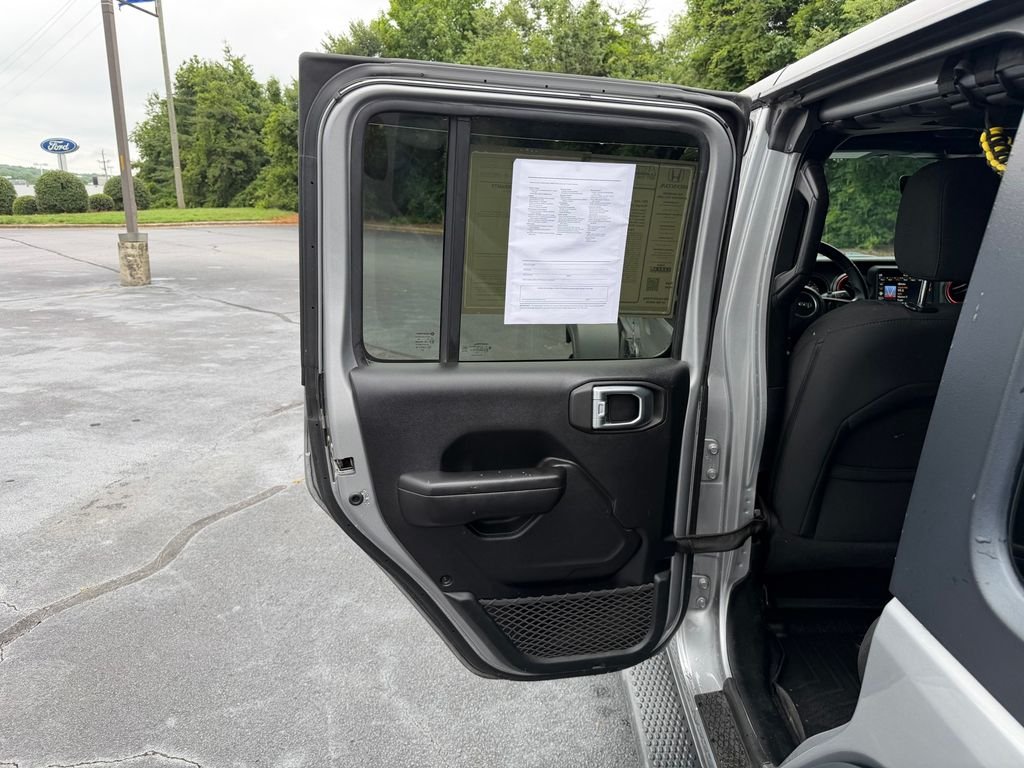 Used 2021 Silver Jeep Unlimited Willys image 10