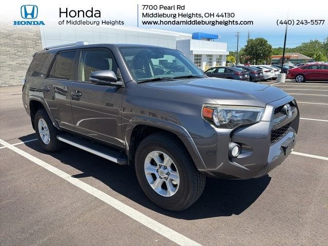 Used 2016 Gray Toyota SR5 image 1