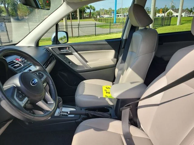 Used 2018 Silver Subaru 2.5i Limited image 13