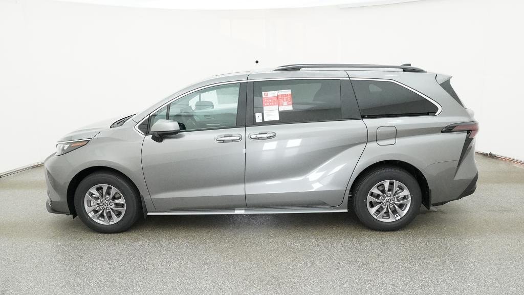 New 2026 Heavy Metal Toyota XLE image 3