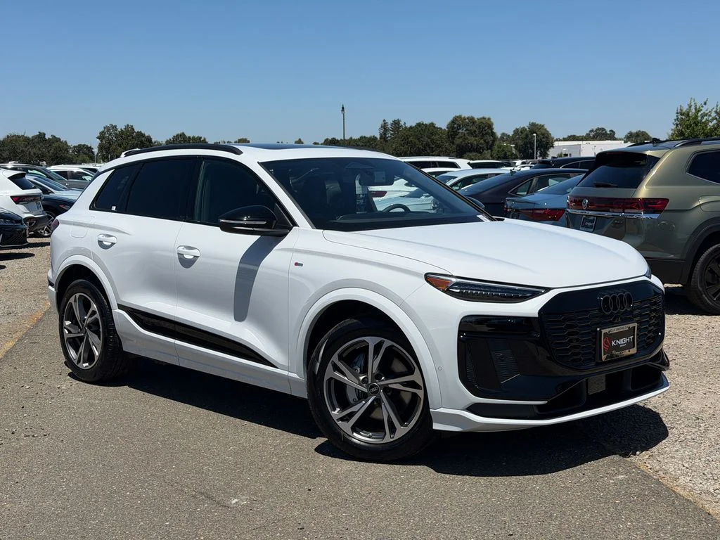 New 2027 White Audi Premium Plus image 2