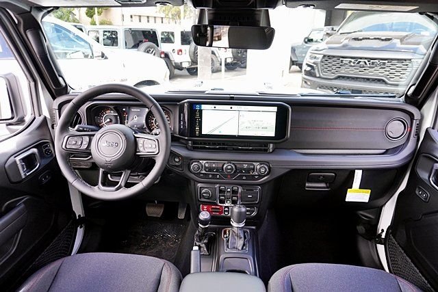 New 2026 Bright White Clear-Coat Exterior Paint Jeep Rubicon image 24