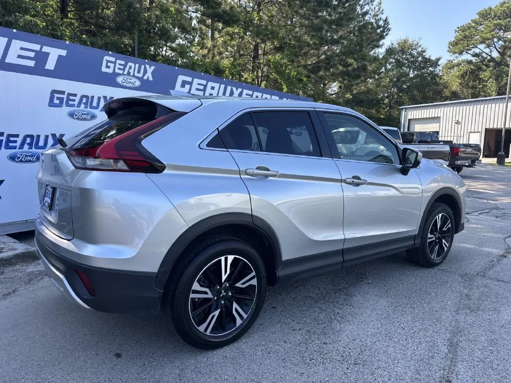 Used 2025 Alloy Silver Metallic Mitsubishi  image 14