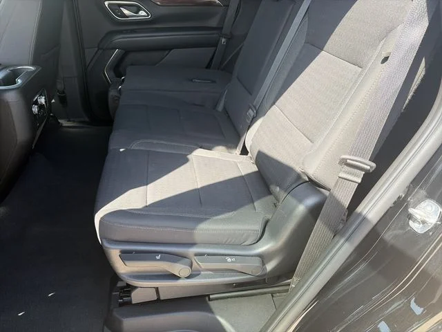 Used 2022 Black GMC SLE image 11