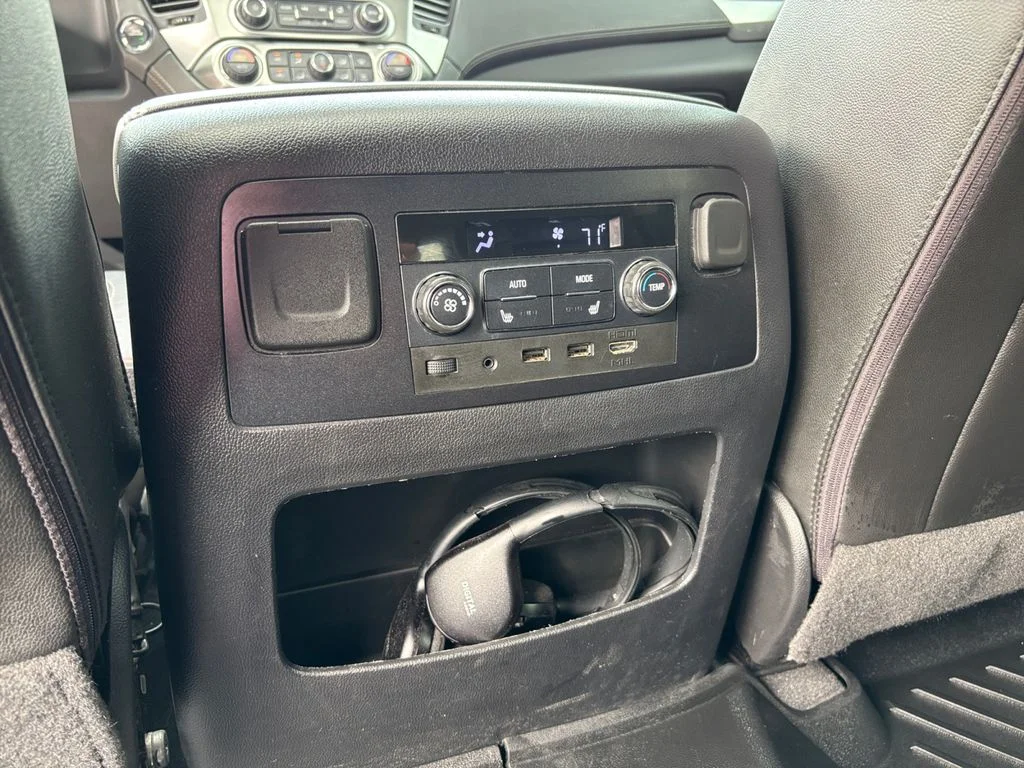 Used 2019 Black Chevrolet Premier image 40