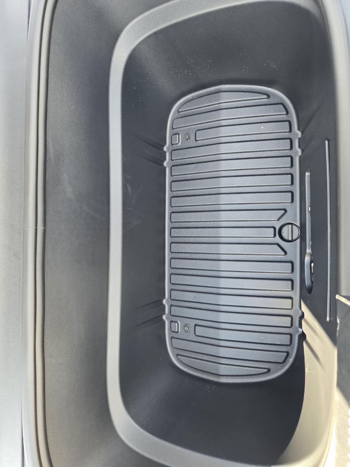 Used 2026  Tesla Performance image 30