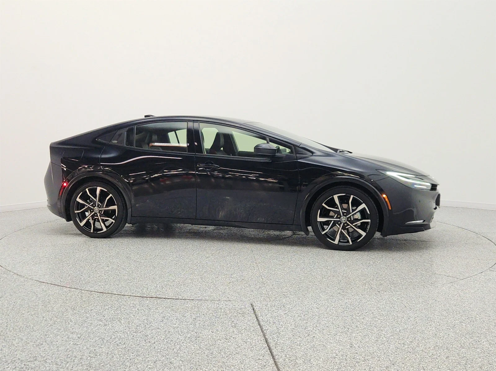 Used 2025 Midnight Black Metallic Toyota XSE image 4