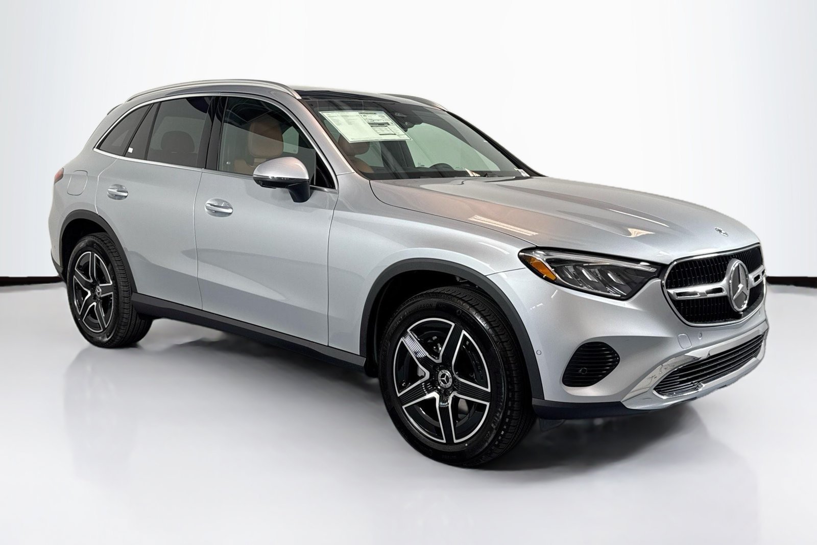New 2026 Cirrus Silver Metallic Mercedes-Benz GLC 300 image 3