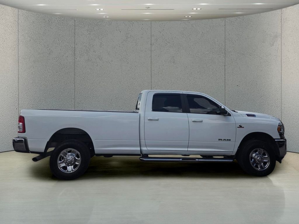 Used 2022 White Ram Big Horn image 6