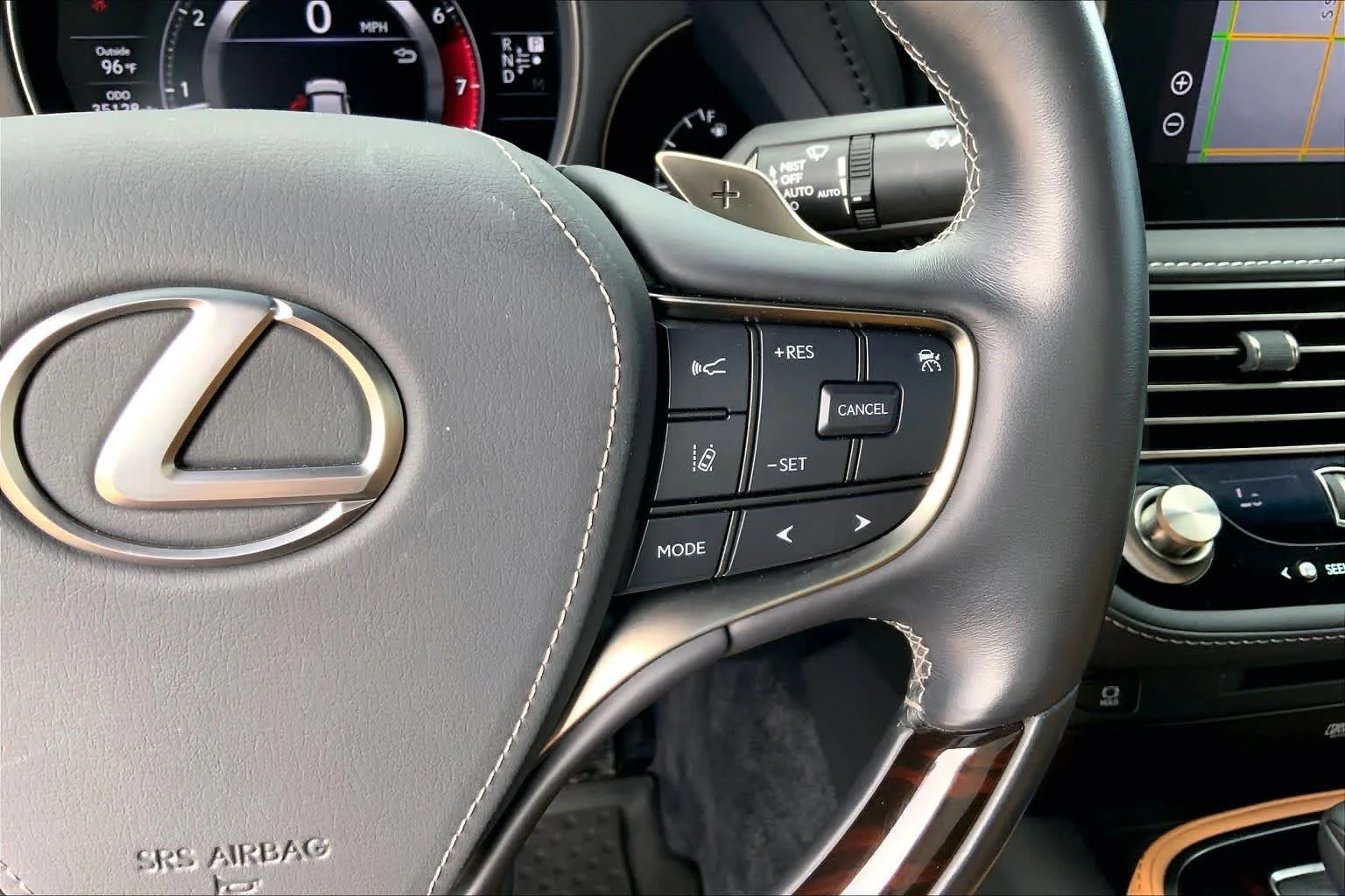 Used 2022 Eminent White Pearl Lexus  image 23