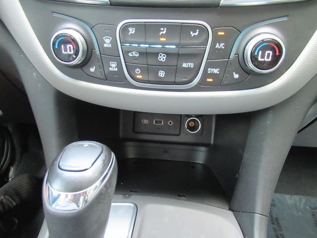 Used 2019 Gray Chevrolet LT image 26