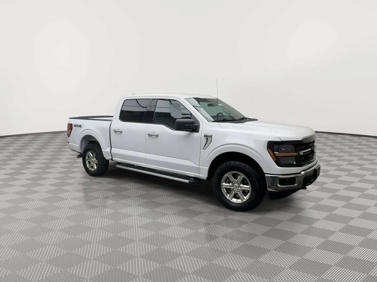 Used 2025 White Ford XLT image 38