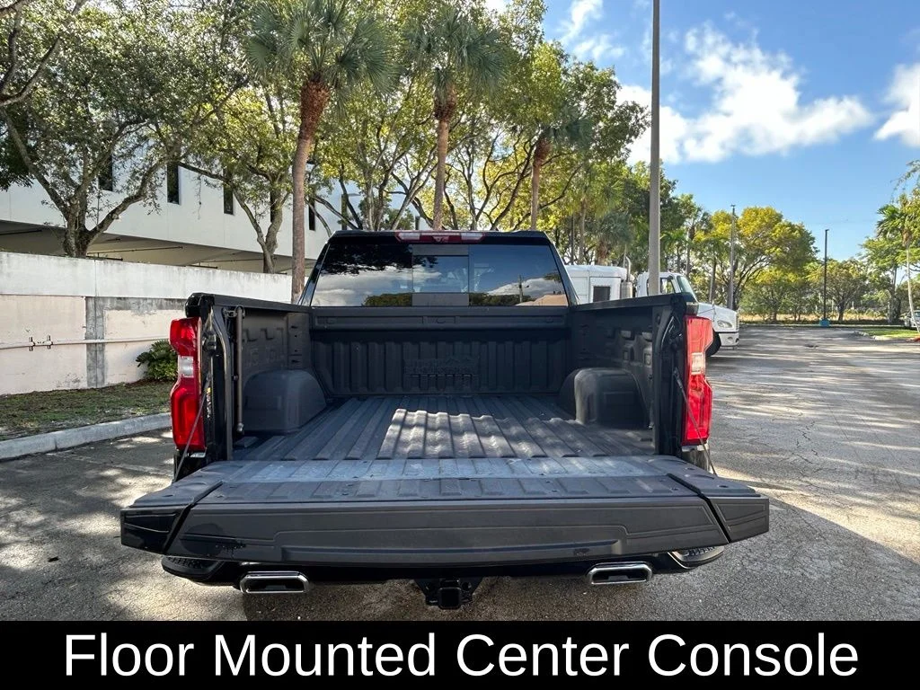 Used 2024 Black Chevrolet High Country image 42