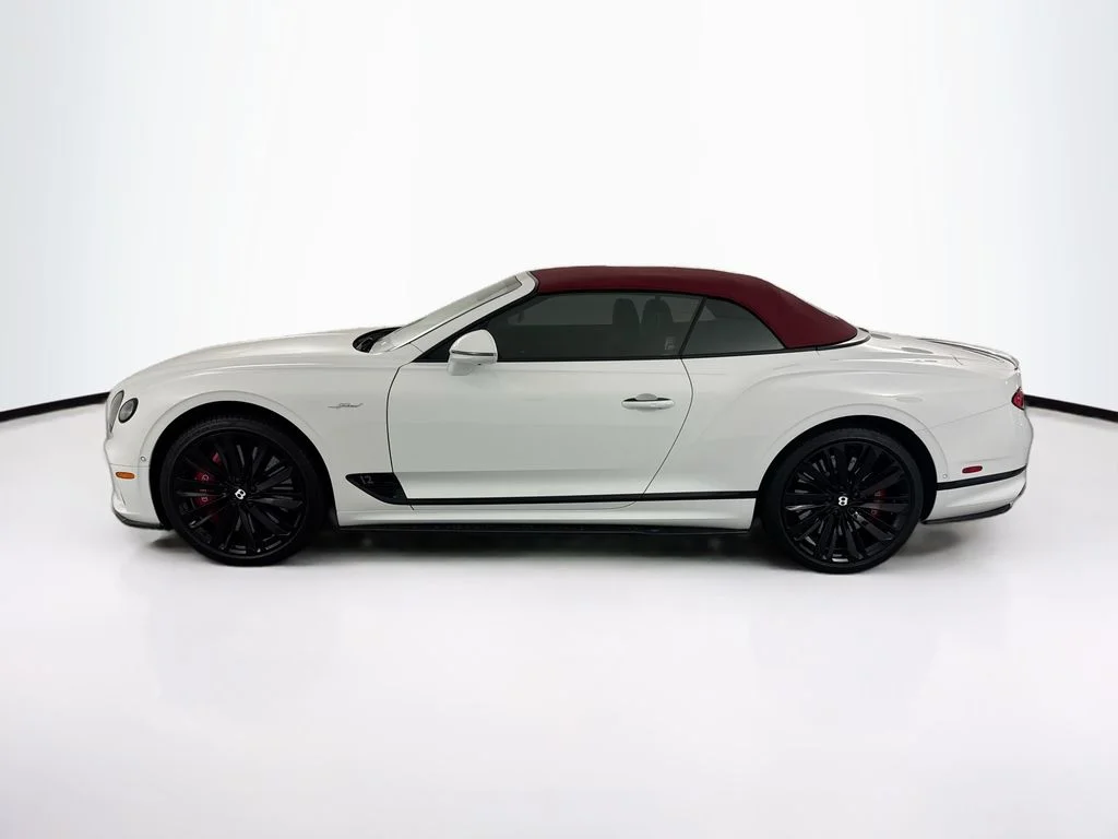 Used 2022  Bentley Speed image 41