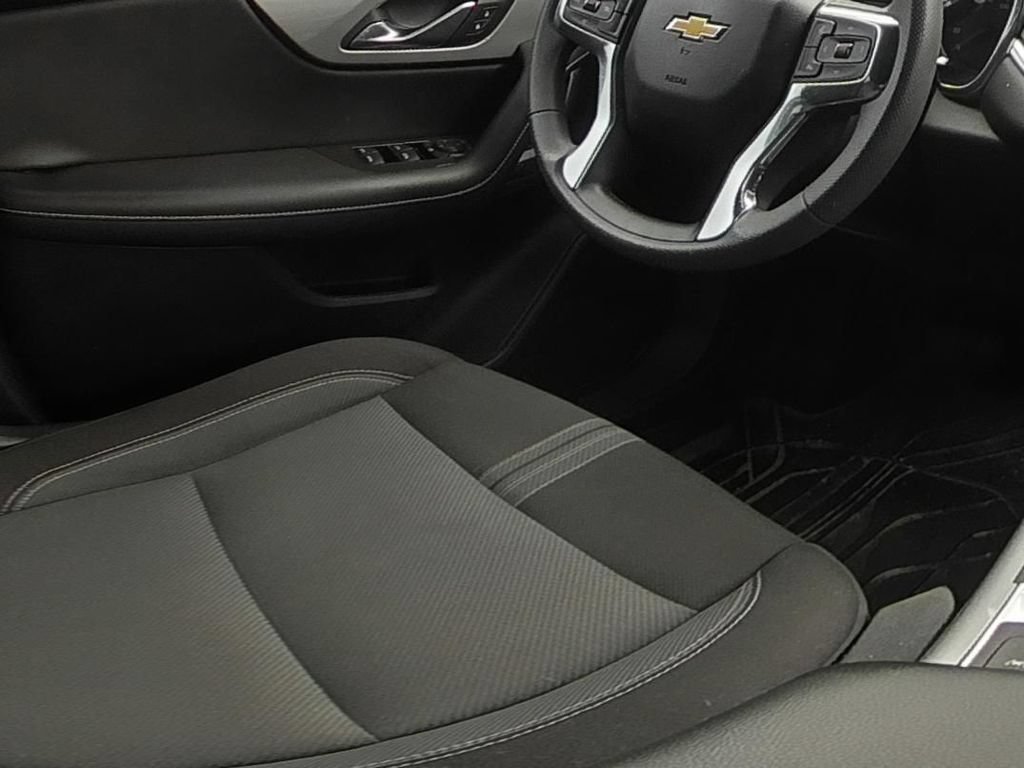 Used 2023 Black Chevrolet 2LT image 12