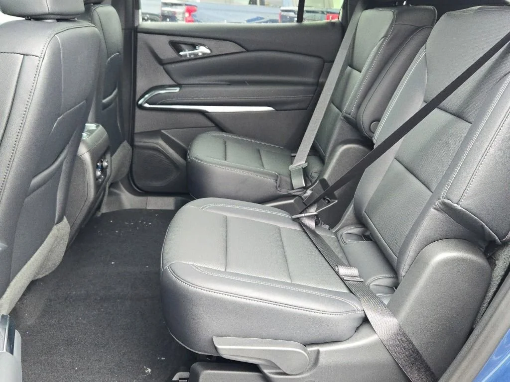 2026 Chevrolet Traverse LT - Photo 18
