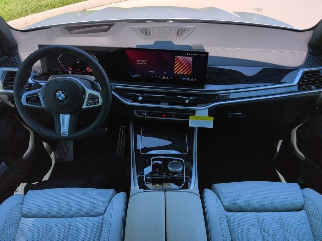 New 2026 Gray Metallic BMW xDrive40i image 15