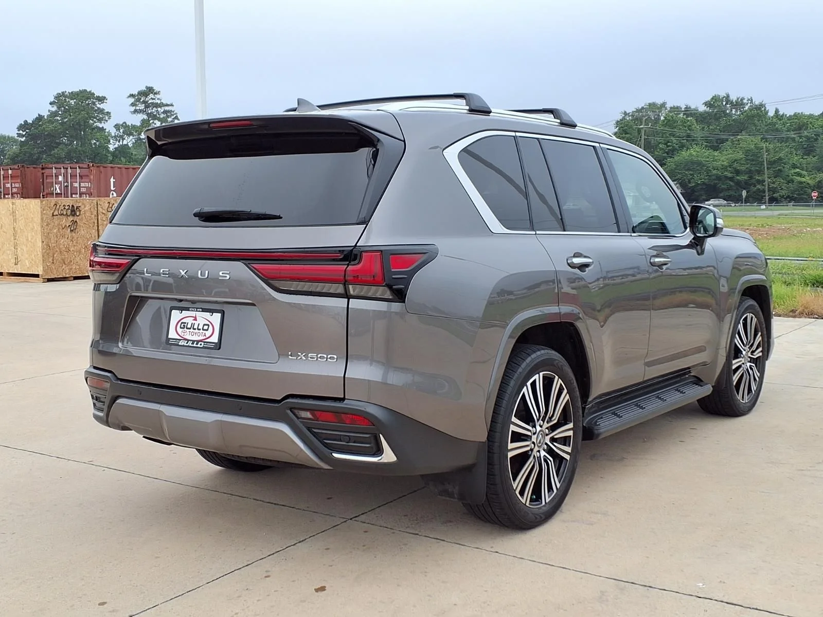 Used 2024 Gray Lexus 600 Luxury image 6