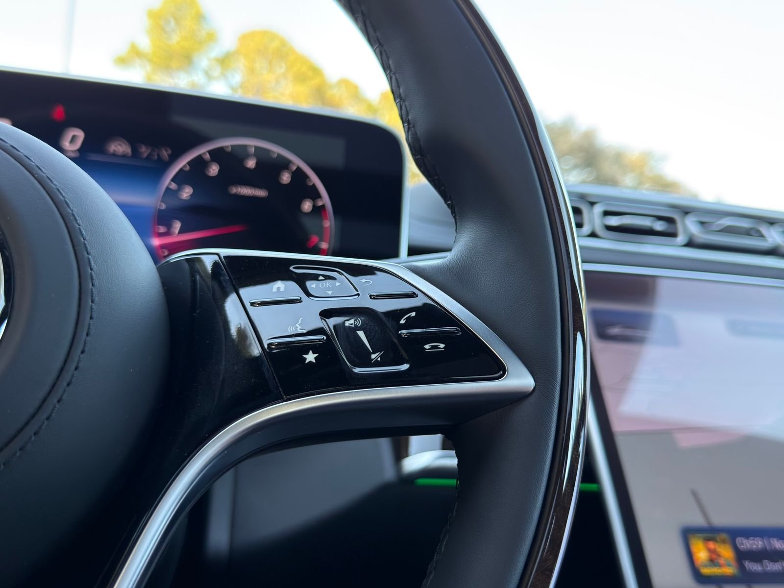 New 2026 MANUFAKTUR Silicon Gray Mercedes-Benz S 580 image 24