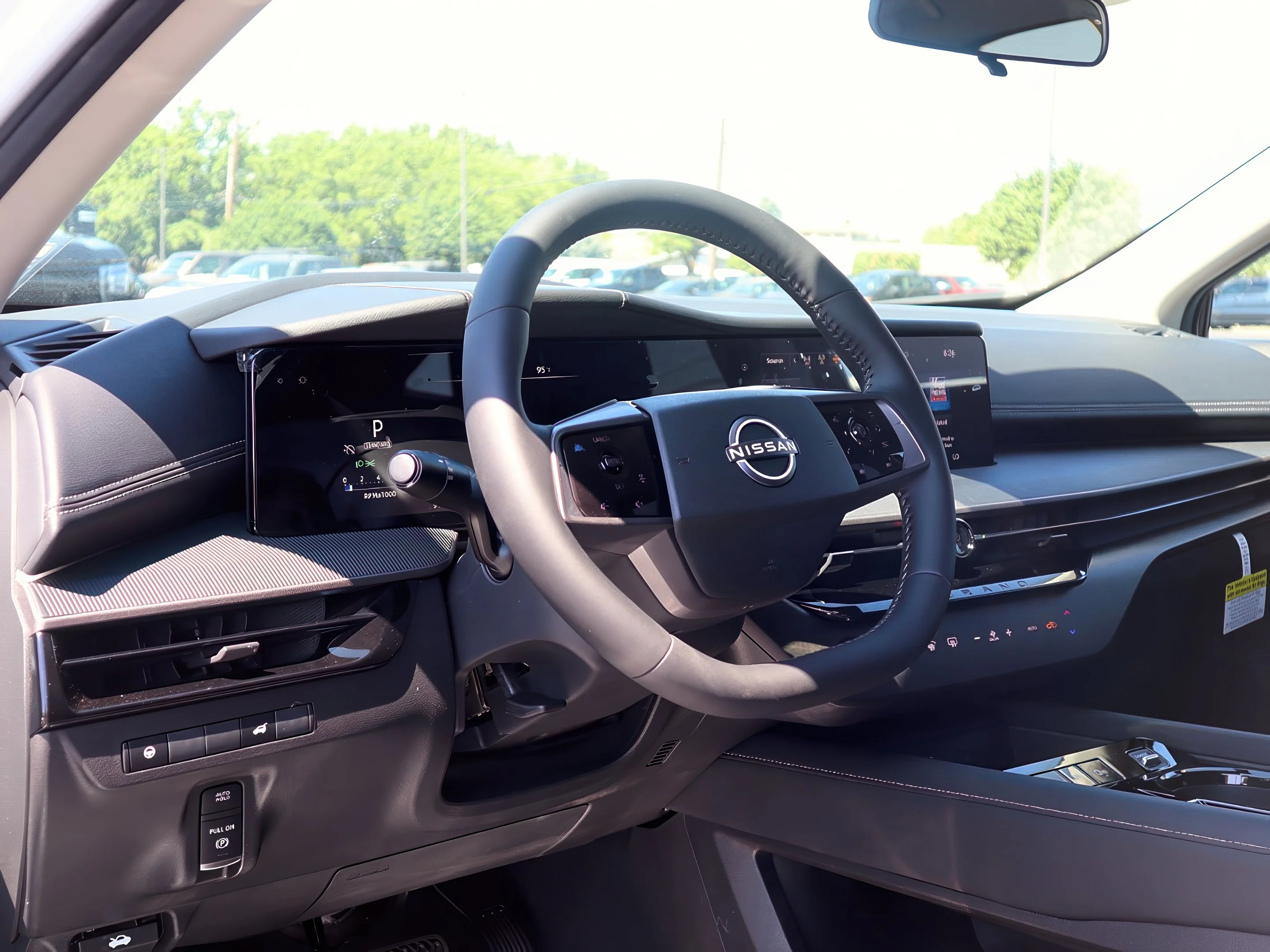 2025 Nissan Murano SV - Photo 15